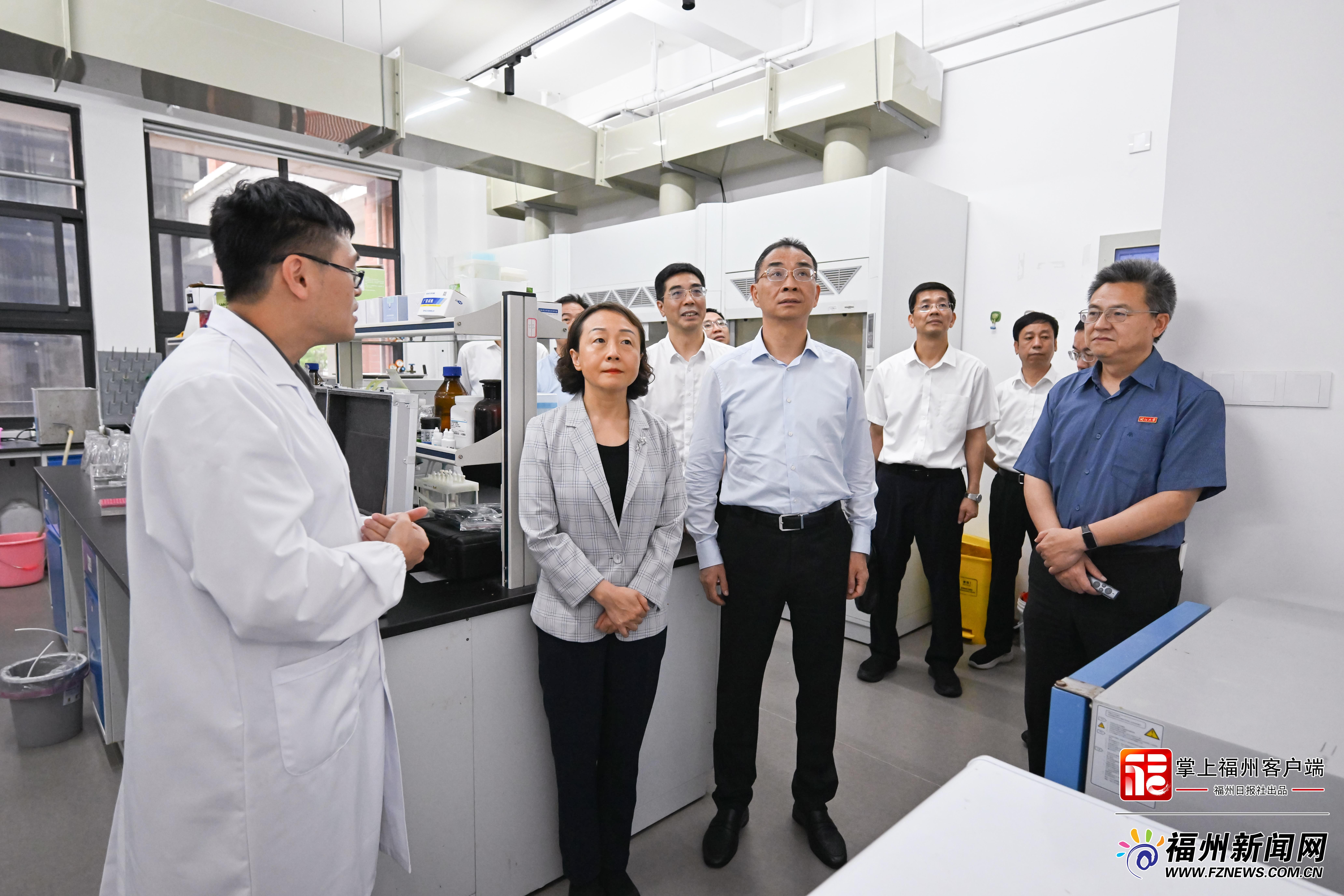 郭宁宁吴贤德赴闽江大学调研并座谈 郭宁宁吴贤德赴闽江大学调研并座谈